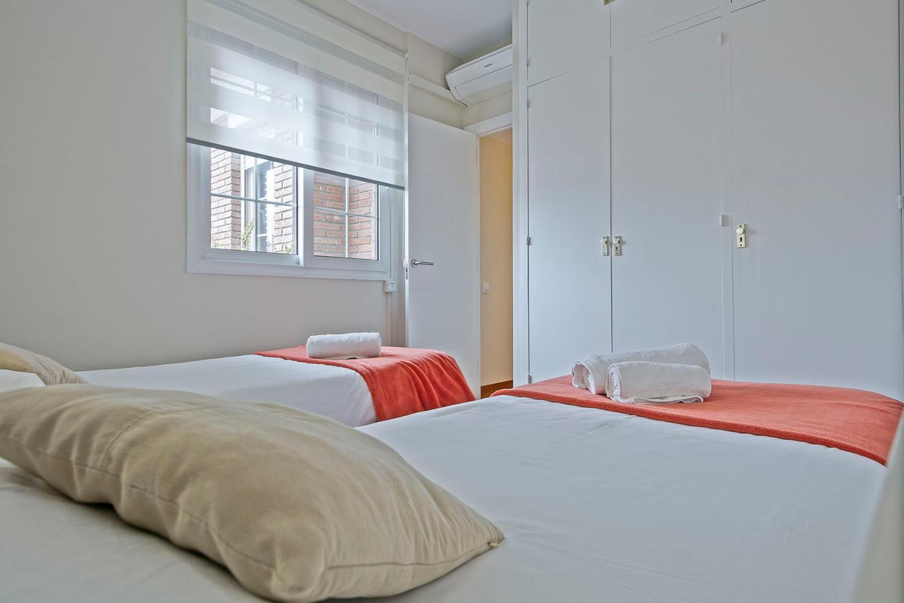 Ferienwohnung Sarria Attic Barcelona Exterior foto